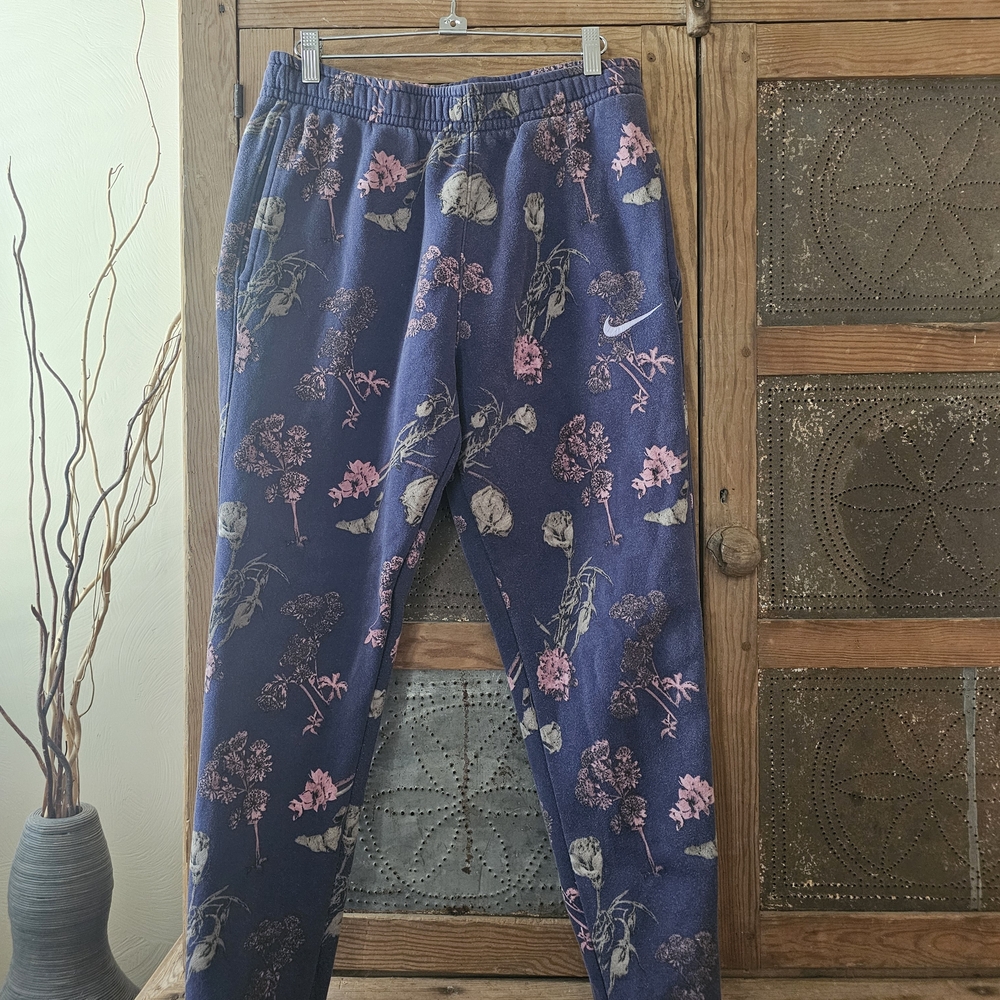 Nike Men's Floral Jogger Pants - Navy with Pink Floral